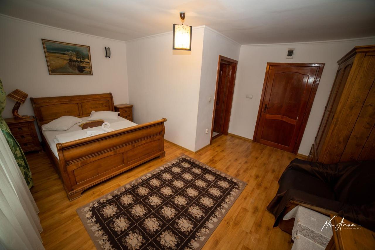 Casa Binu 호텔 Arieşeni 외부 사진