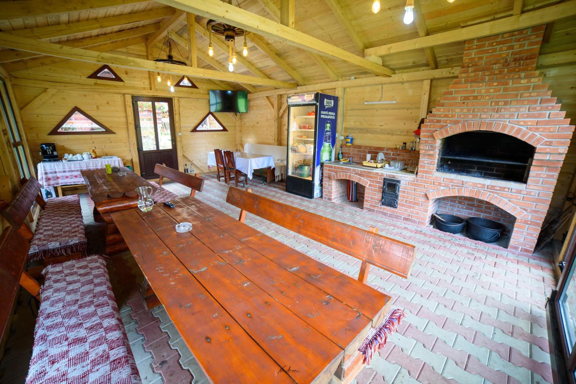 Casa Binu 호텔 Arieşeni 외부 사진
