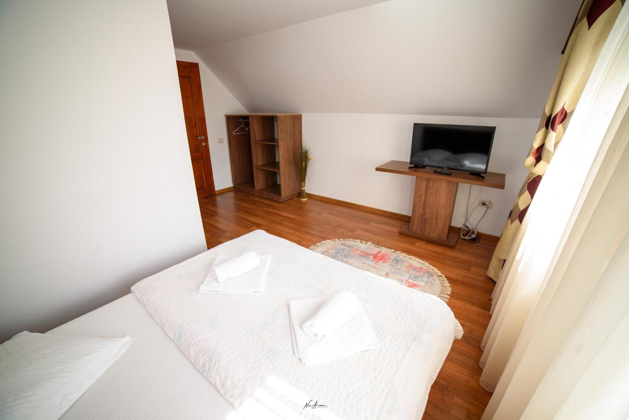 Casa Binu 호텔 Arieşeni 외부 사진